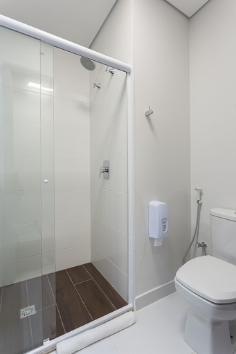 Bathroom 4, Nacional Inn Rondonopolis, Rondonópolis