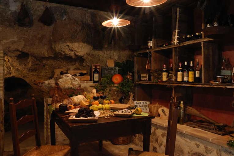 Food & Drinks 5, Antico Casale Urbani, Perugia