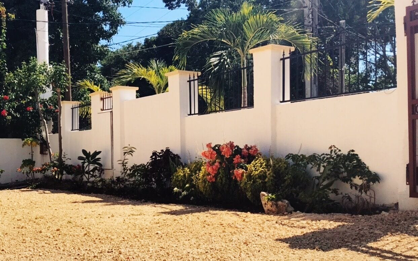 Exterior & Views 2, Sommerville Resorts