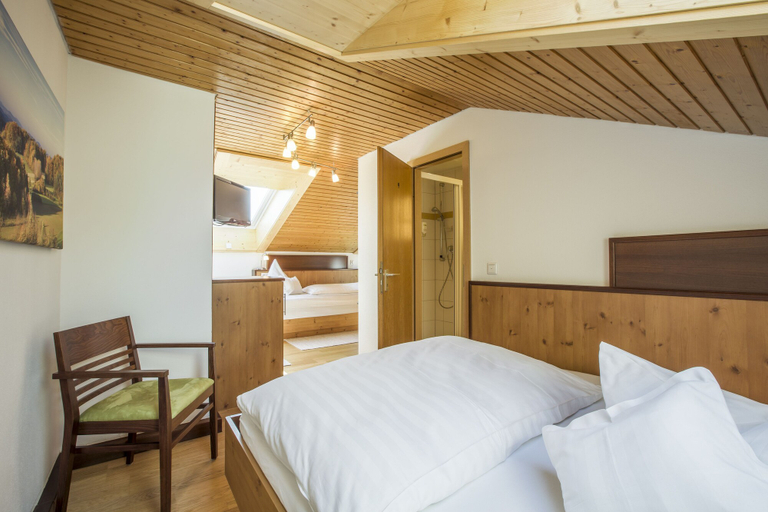 Bedroom 3, Hotel Brunner, Amberg