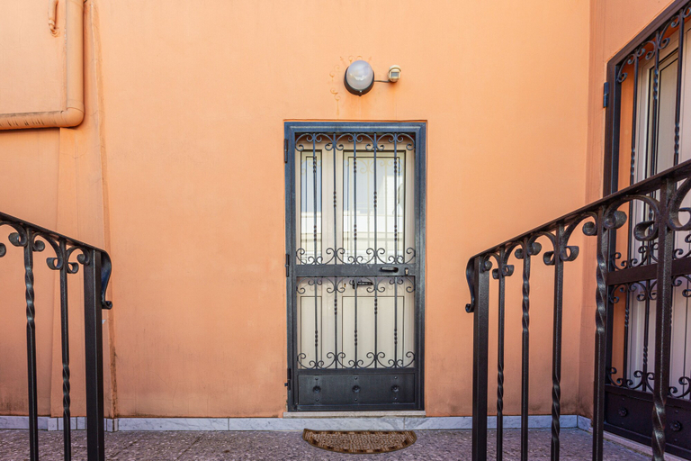 Others 5, Appartamento climatizzato vicino al mare, Lecce