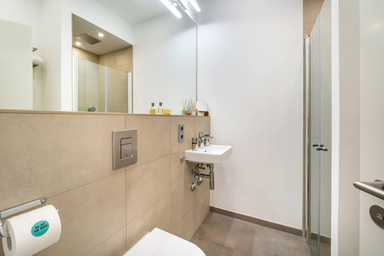 Bathroom 4, BENSIMON apartments Mitte / Wedding, Berlin