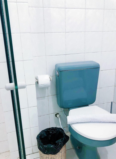 Bathroom, Oxe Rooms, Salvador