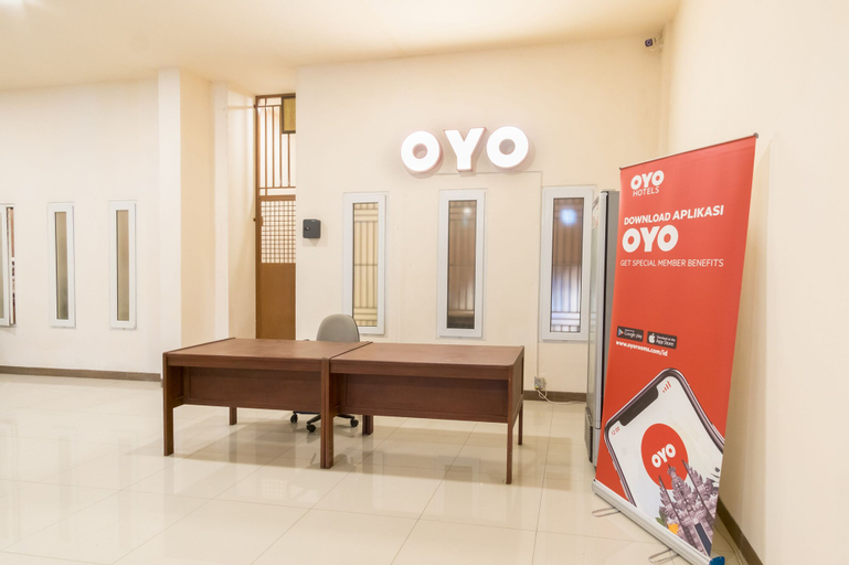 Public Area 3, OYO 786 Sutomo Guest House, Medan