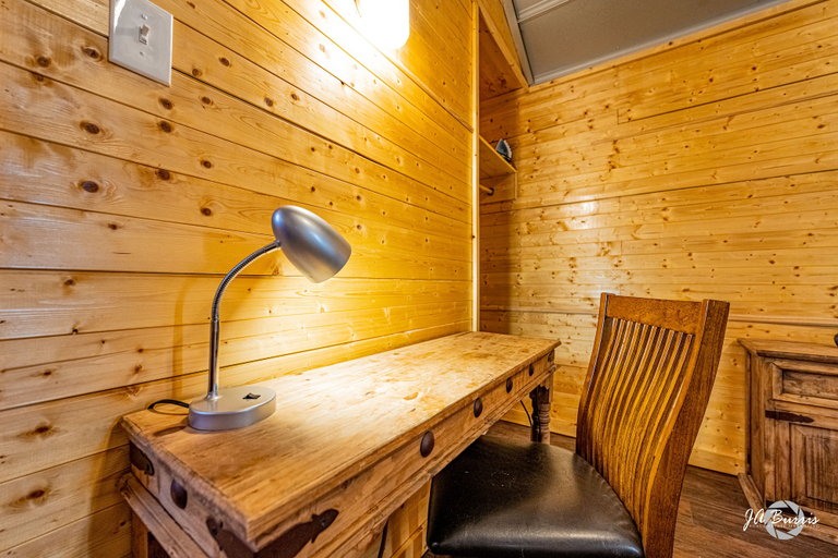 Others 4, Horseshoe Lodges Cabins & RV Park, Midland