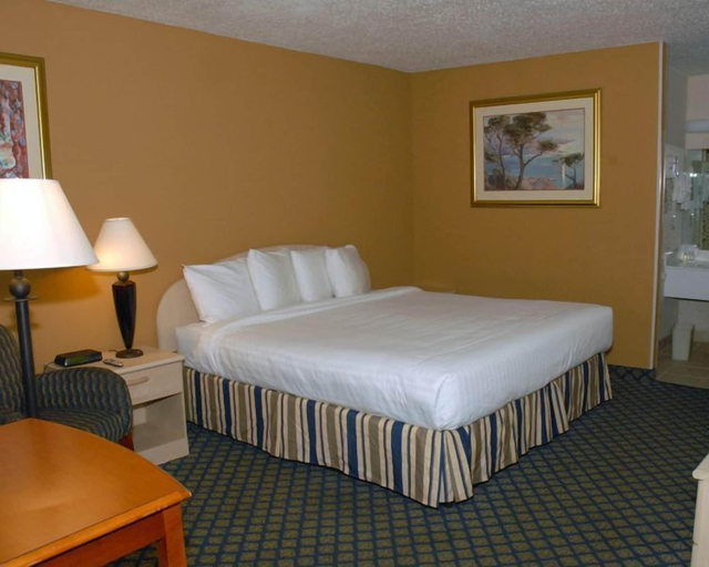 Bedroom 3, Motel 6 Gainesville, FL, Alachua
