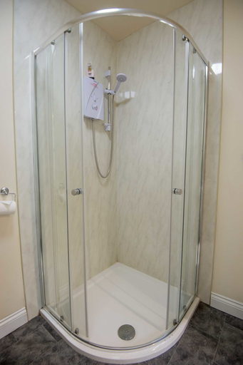 Bathroom, Bradford City Apartments Flat 71, Bradford