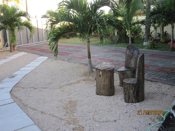 Others 4, Jolie Villa Santa
