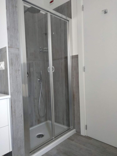 Bathroom 4, Suite Napoletana, Napoli