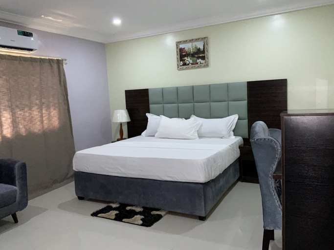 Bedroom 5, LIS HOTEL AND SUITES, IlorinWe