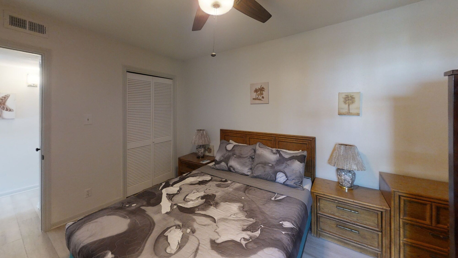 Bedroom 3, Waters View-15425, Nueces