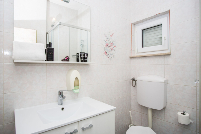 Bathroom 3, villa Mario, Podstrana