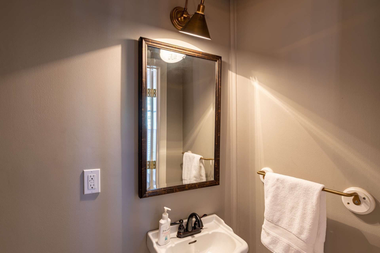 Bathroom 4, Blue Water: The Cottage, Essex