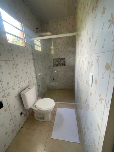 Bathroom, Pousada da Cachoeira Paraty, Parati