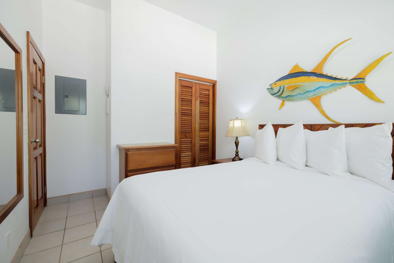 Bedroom 2, Best Western Grand Baymen Gardens