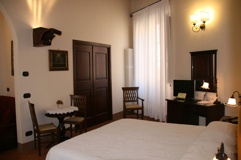Bedroom 3, Meublé Il Riccio, Siena