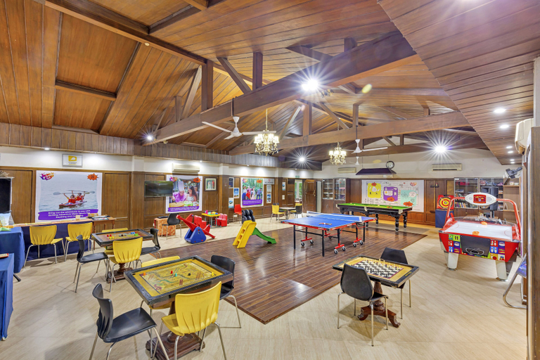 Food & Drinks 5, Club Mahindra Naukuchiatal, Nainital