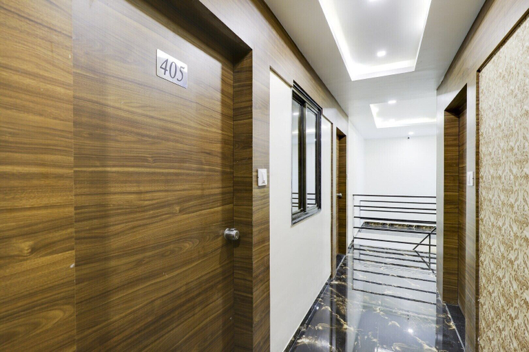 Others 3, Hotel Grand, Vadodara
