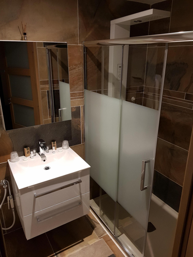 Bathroom 4, Le Domaine de Wail Legends Resort, Pas-de-Calais