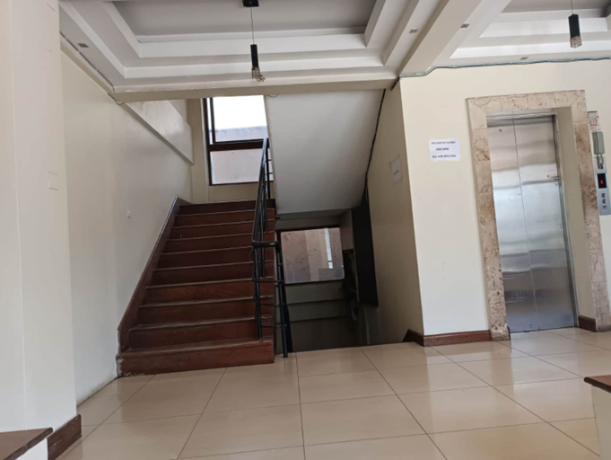 Others 5, Cool Luxurious Studios, Starehe