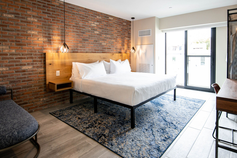 Bedroom 30
