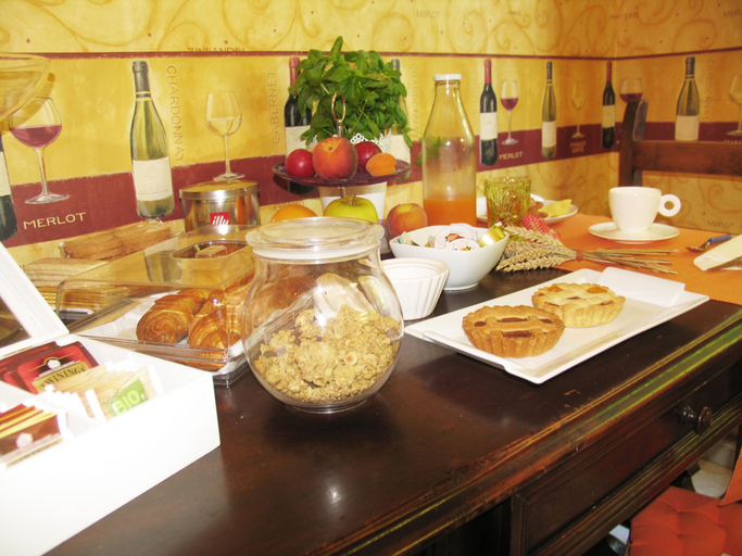 Food & Drinks 5, B&B Miramare, Trieste