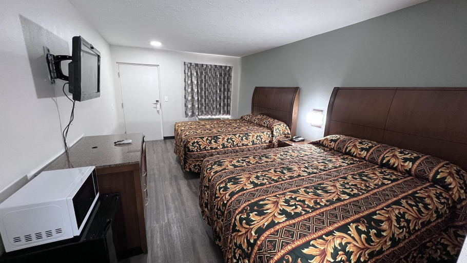 Bedroom 5, Royal Inn, Bradley