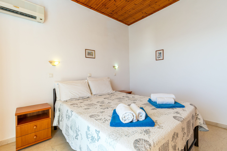 Bedroom 2, Villa Katina - private pool & sea view, Ionian Islands