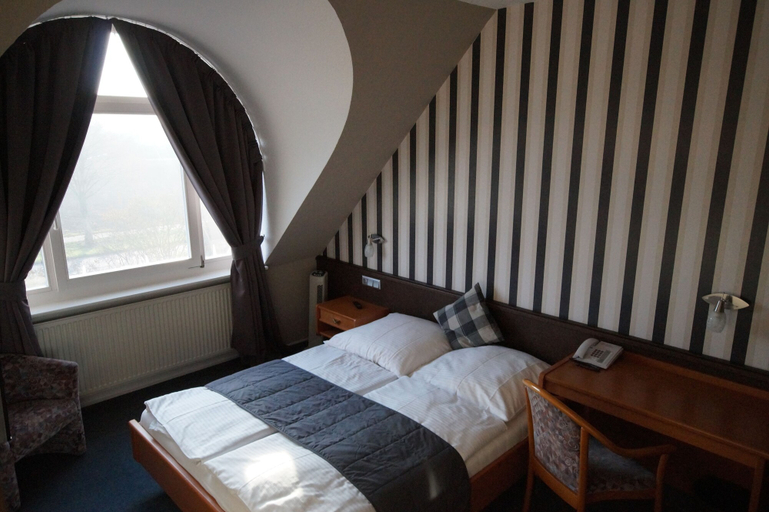 Bedroom 4, Hotel Bauschheimer Hof, Groß-Gerau