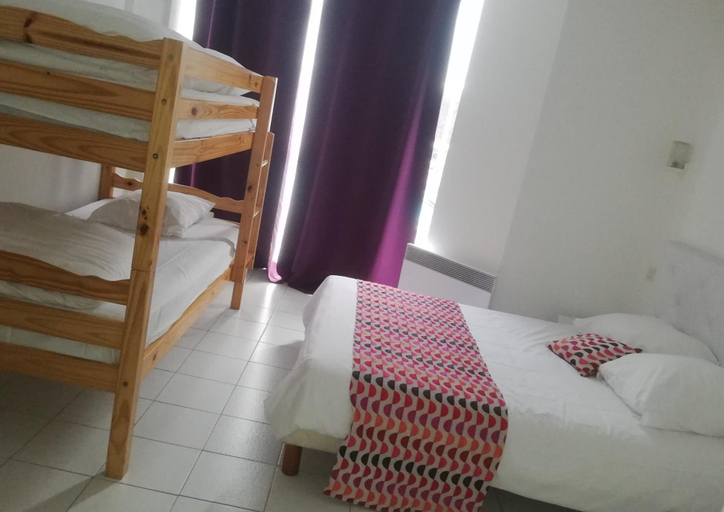 Bedroom 4, Hôtel la clé, Hérault