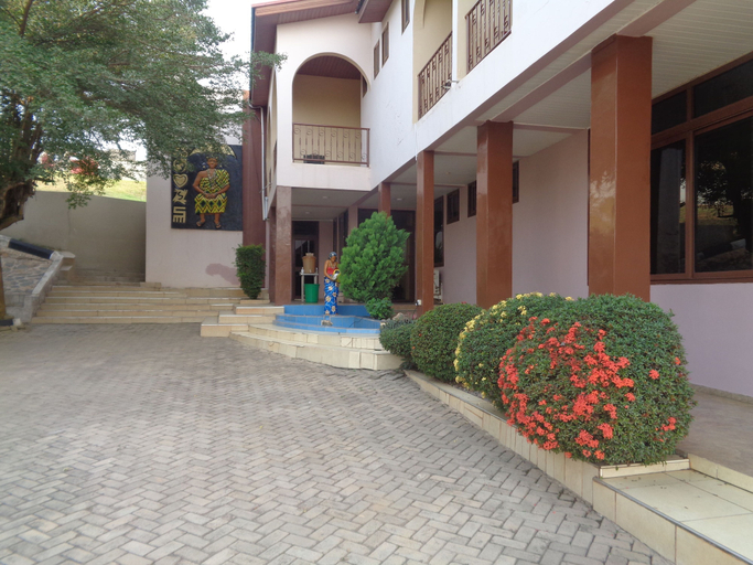 Exterior & Views 2, Queensland Hotel, Shama Ahanta East