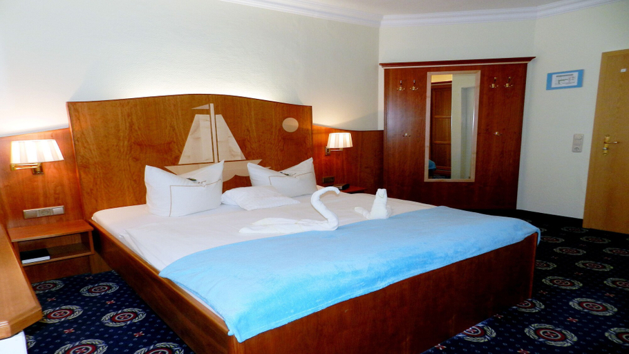 Bedroom 3, Hotel Deutsche Flagge, Vorpommern-Rügen