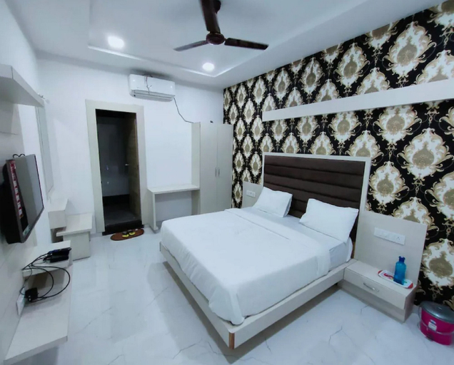 Bedroom 5, Hotel Rest and Leaf, Anand
