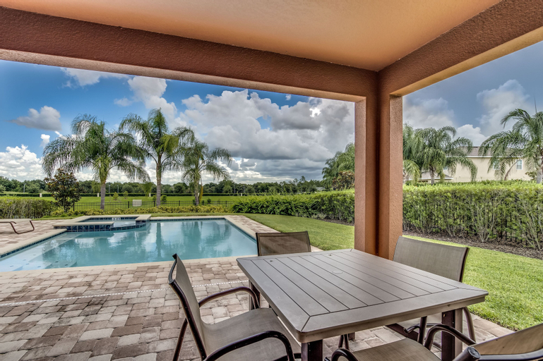 7703 Banyon Way, Osceola