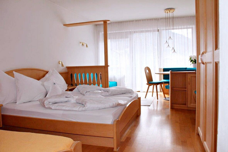 Bedroom 2, Alpina Mountain Resort, Bolzano