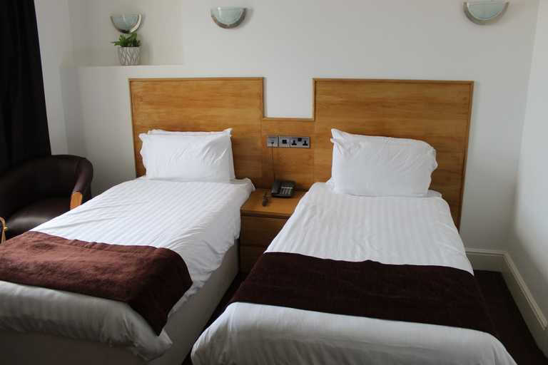 Bedroom 3, Four Saints Brig Y Don Hotel, Conwy