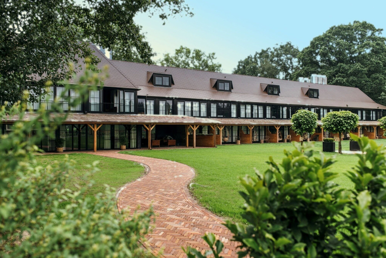 Exterior & Views 2, Van der Valk Hotel Apeldoorn - De Cantharel, Apeldoorn