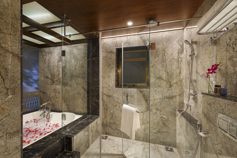Bathroom 5, Lazy Lagoon, Baga A Lemon Tree Resort, North Goa