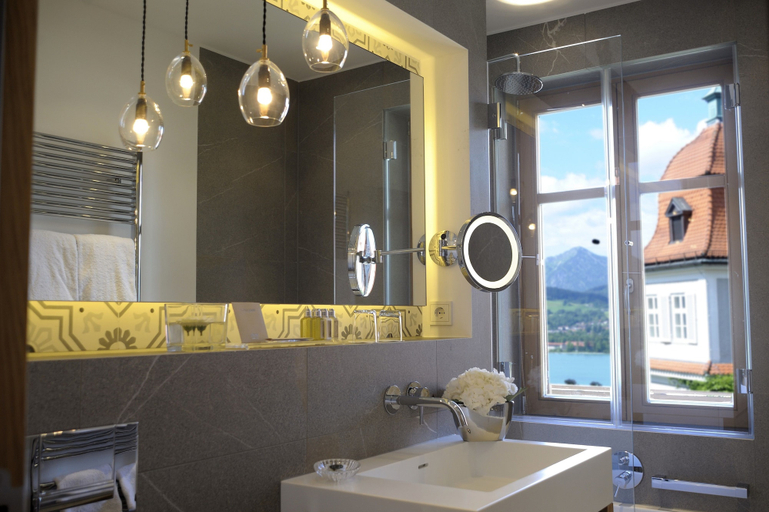 Bathroom 5, Das Tegernsee, Miesbach