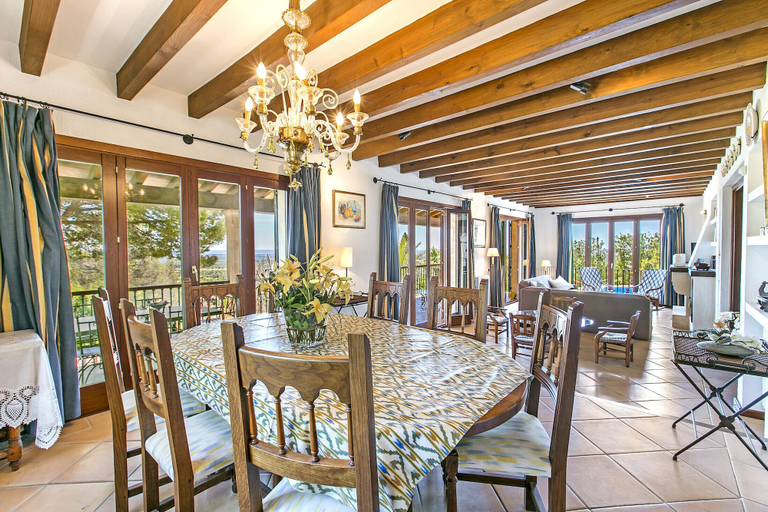Food & Drinks 5, Villa Tramuntana Bunyola, Baleares