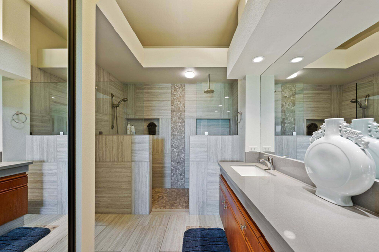 Bathroom 4, Exclusive Single-story Shores Golf Villa 20 - 3 Ensuite, Hawaii