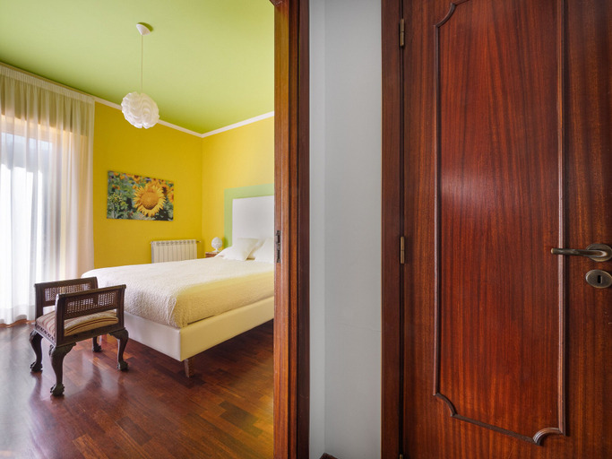 Bedroom 3, LA VITA E' BELLA, Napoli