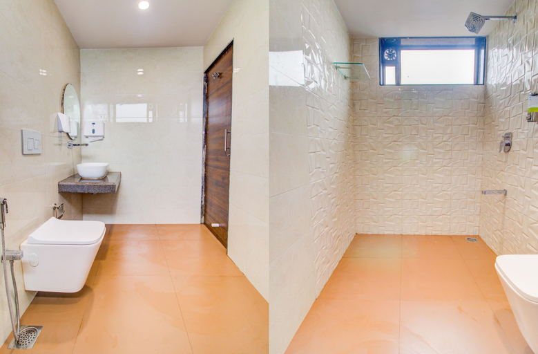 Bathroom 4, Hirkani Garden & Resort, Satara