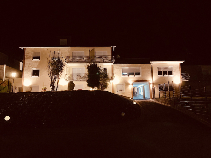Exterior & Views 2, Hotel LANDHAUS KÜRRENBERG, Mayen-Koblenz