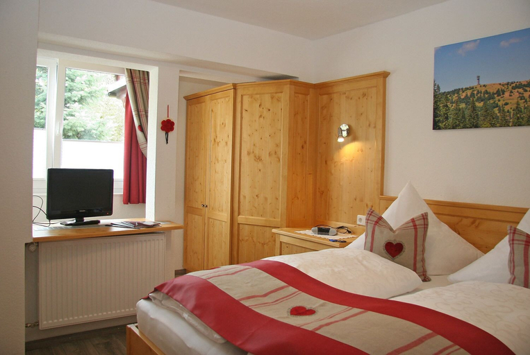 Bedroom 3, Pension Bader, Breisgau-Hochschwarzwald