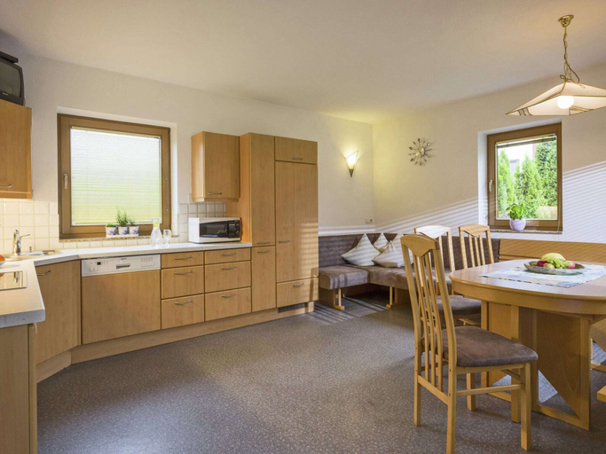 Others 5, Pleasing Apartment in Kaltenbach near Ski Area, Schwaz