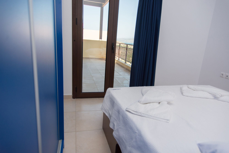 Bedroom 4, Angelica-Sea & Mountain View at a Sunny Retreat, Crete