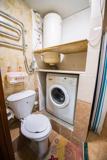Bathroom 2, Apartment on Semenovskaya 10-12, Vladivostok gorsovet