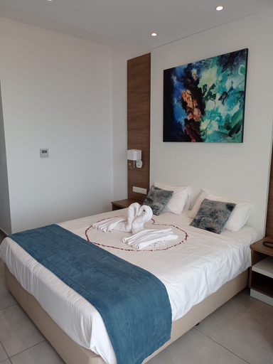 Bedroom 3, Gaia Sun N Blue Hotel