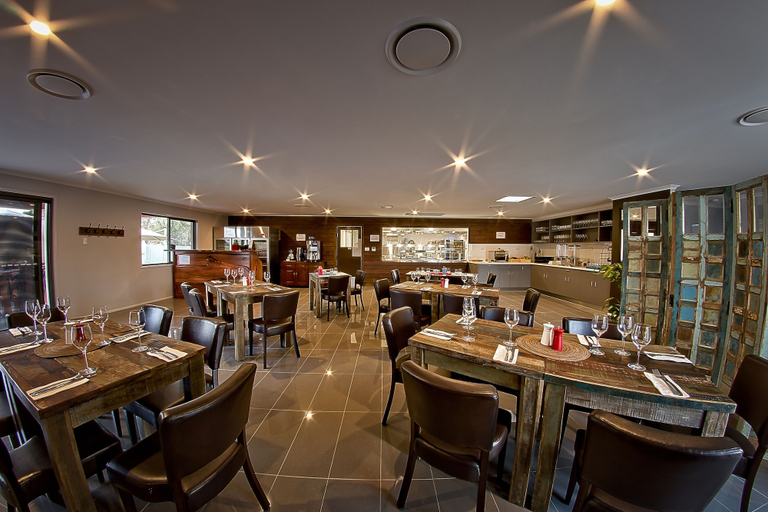 Food & Drinks 5, Kings Park, Chinchilla